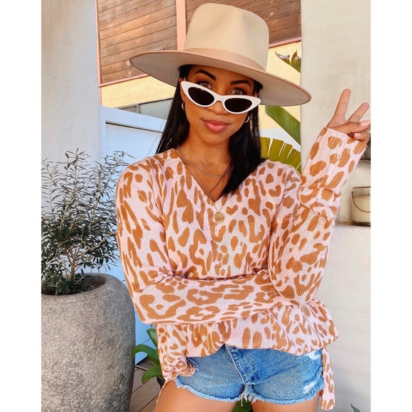 SMYM | Leopard Sweater. - Picture 3 of 14